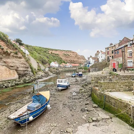 One Beckside Staithes
