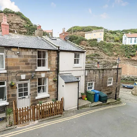 Holiday home One Beckside Staithes